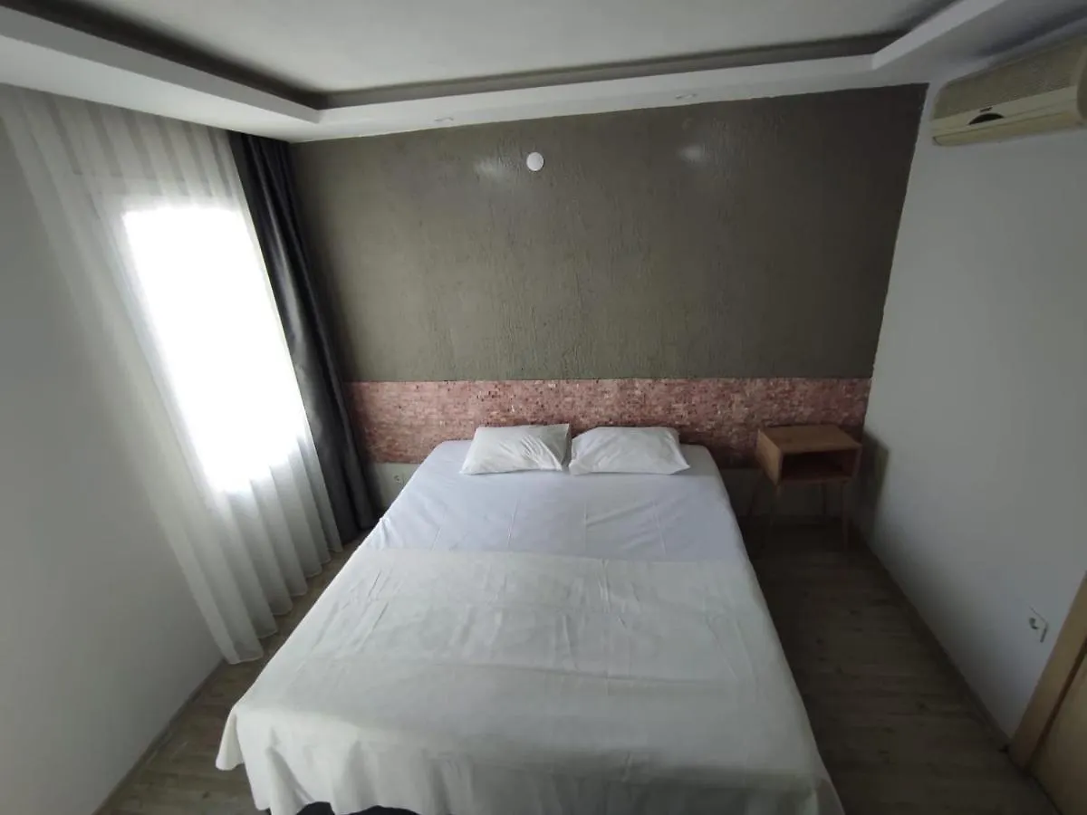 Çeşme 1989 Hotel Sebat 0*,  טורקיה