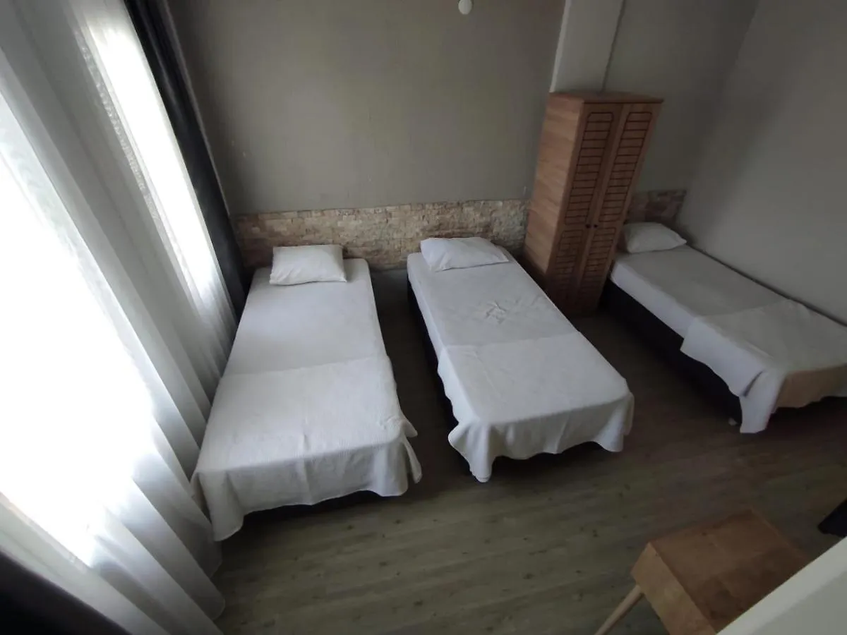 Homestay 1989 Hotel Sebat Cesme